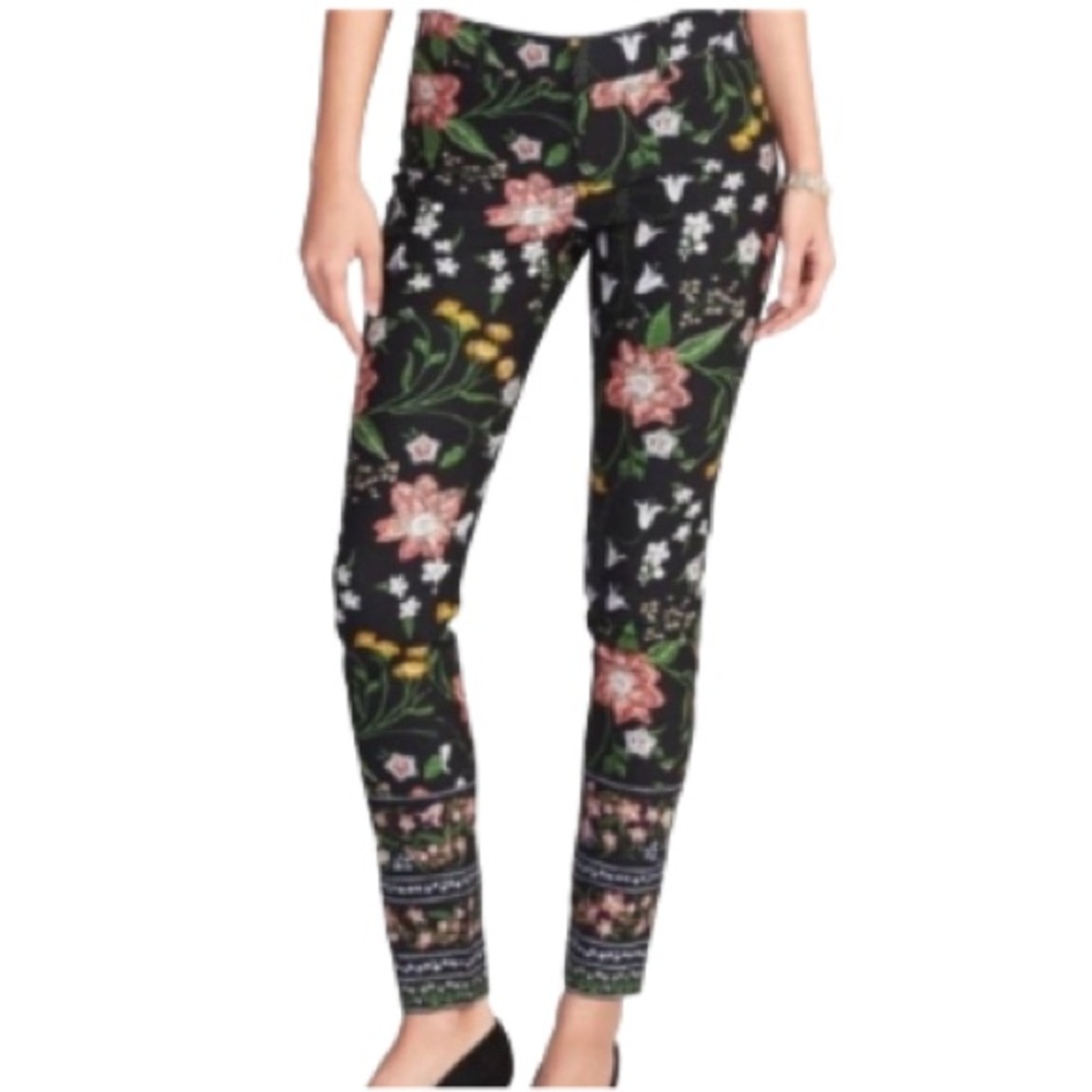 Old Navy Women’s Floral Pixie Pants Size 12